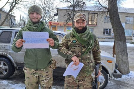 Жители Волновахского района передали военнослужащим «Посылку солдата» - фотография 6