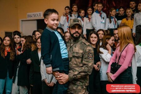 Школьники и студенты СПО ДНР активно включились в работу Российского движения детей и молодежи - фотография 5