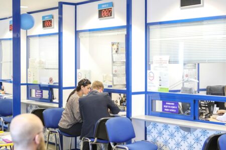 В ДНР будут принимать документы на российские паспорта во всех подразделениях многофункционального центра Республики