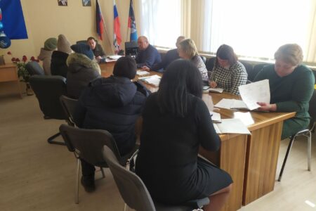 3 марта глава администрации Волновахского района провел прием граждан - фотография 3