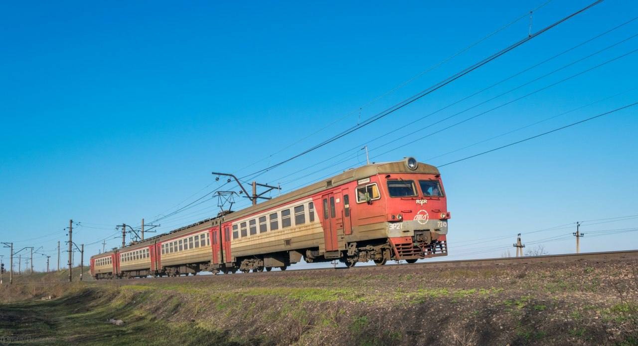 Возобновляется железнодорожное сообщение между ДНР и ЛНР: расписание
