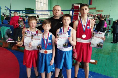 Волновахские спортсмены заняли призовые места в юношеском Турнире по боксу памяти Заслуженного тренера