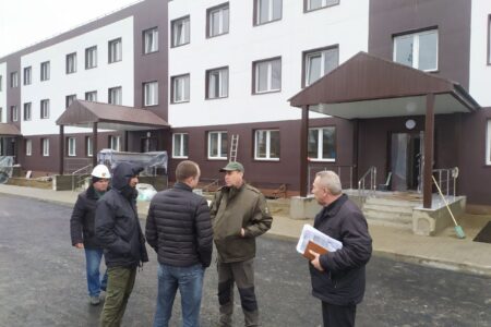 Константин Зинченко проверил ход строительных работ подрядными организациями