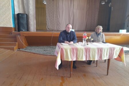 В селе Ровнополь прошел сход граждан