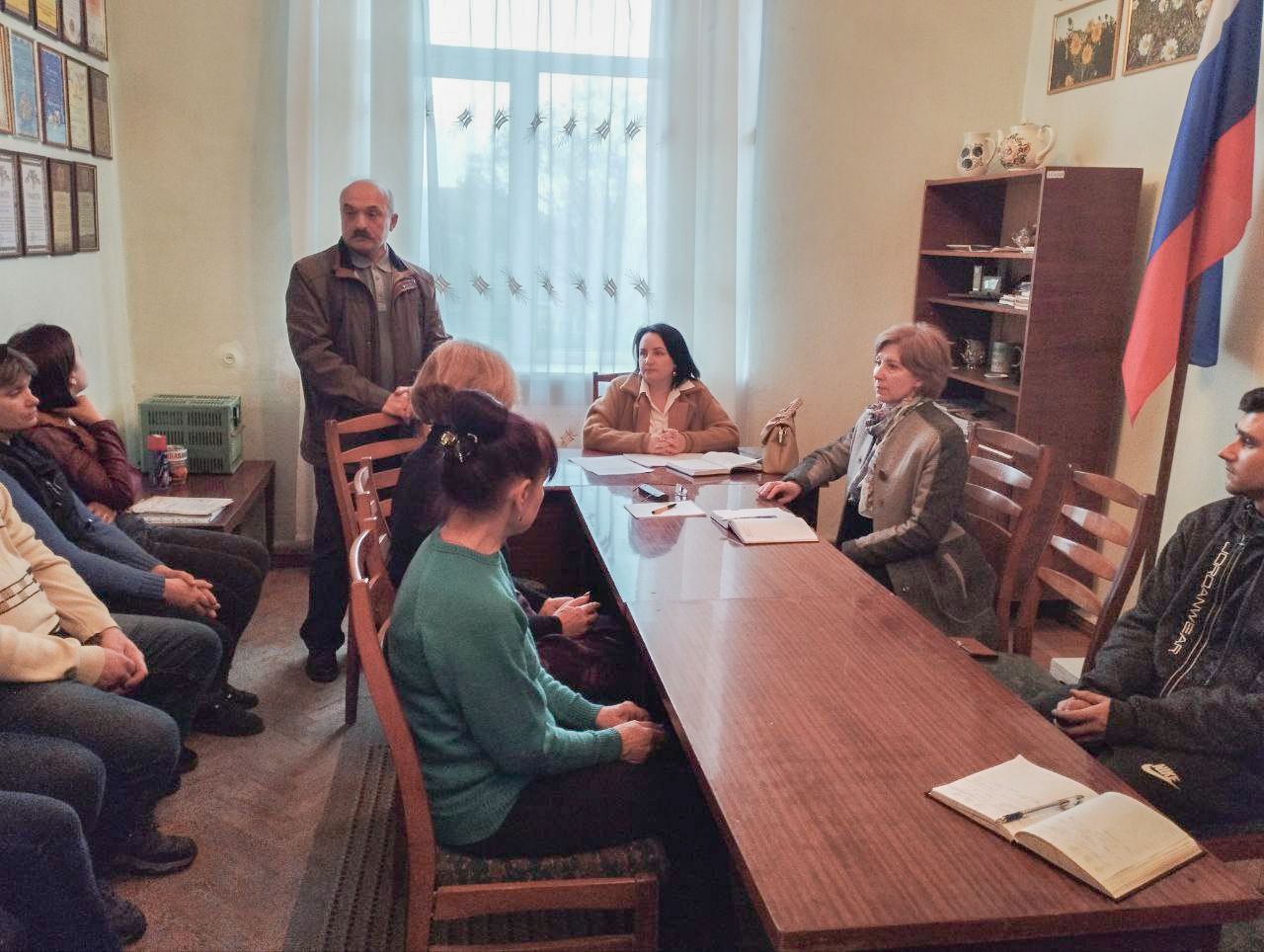 12 апреля село Златоустовка с рабочим визитом посетила Елена Снисаренко