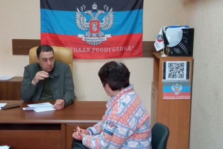 Глава администрации Волновахского района 19 апреля провел прием граждан - фотография 4