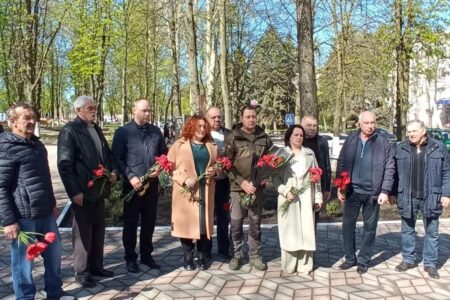 В Волновахе почтили память погибших героев Чернобыля