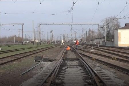 Железную дорогу в районе станции Волноваха практически всю восстановили