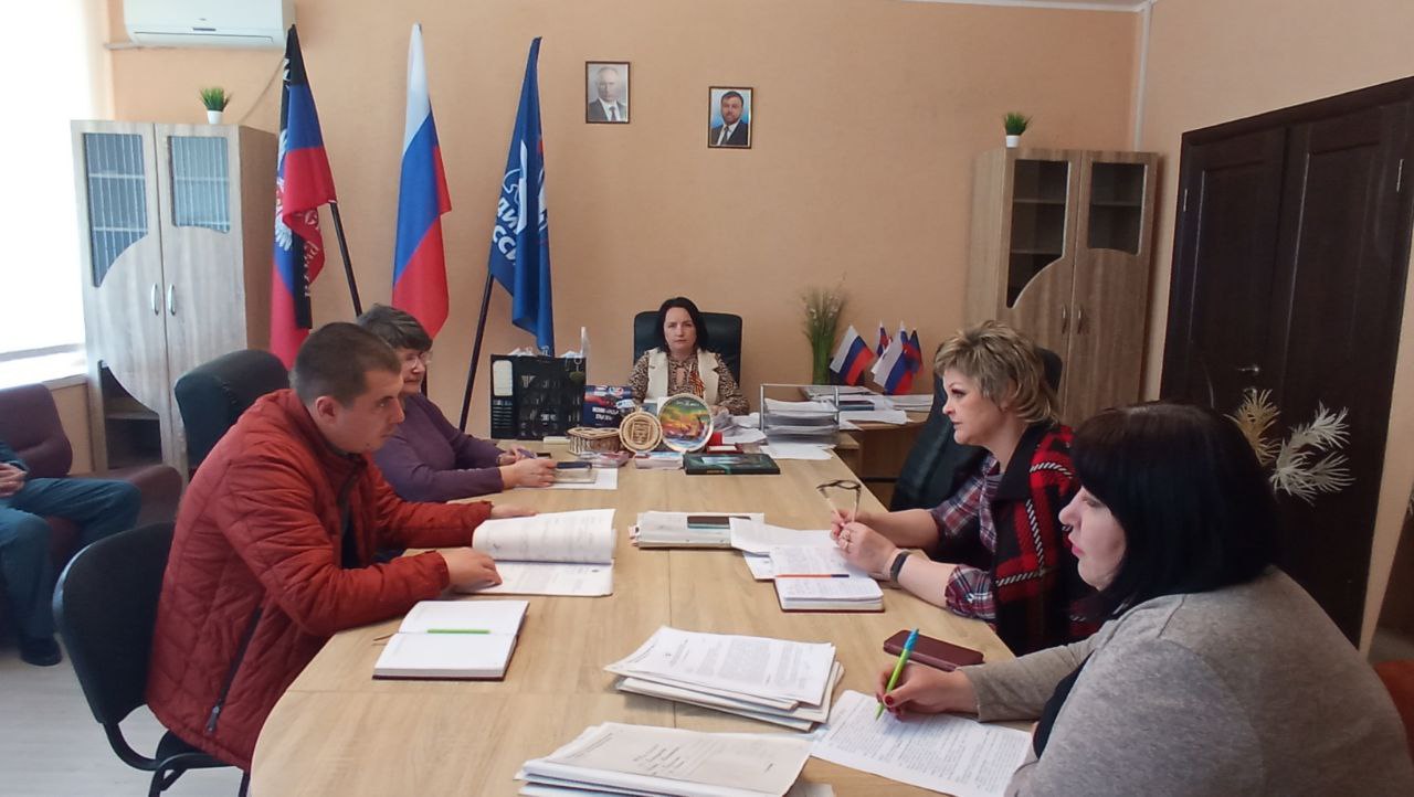 Елена Снисаренко провела заседание комиссии по рассмотрению заявлений лиц, пострадавших в результате боевых действий